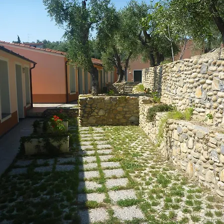 شقة فندقية Villaggio Rta Borgoverde 3*