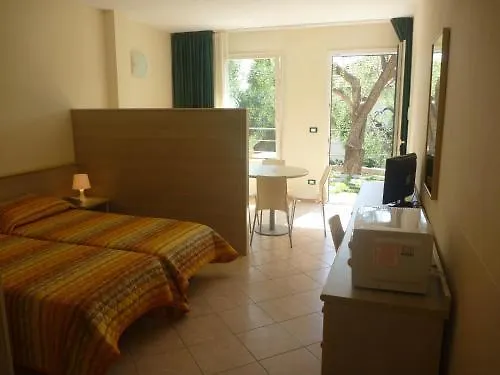 شقة فندقية Villaggio Rta Borgoverde 3*