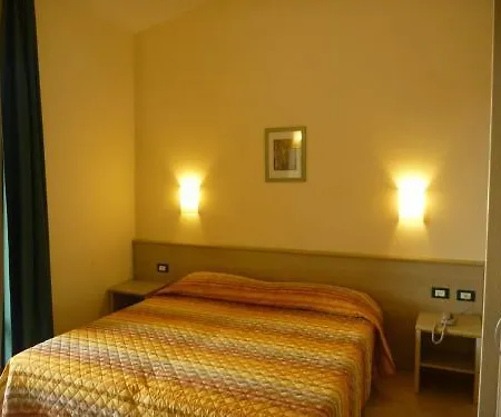 Apart Otel Villaggio Rta Borgoverde 3*