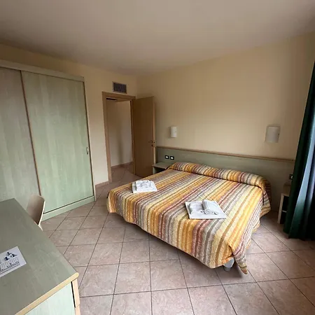 Apart Otel Villaggio Rta Borgoverde Imperia