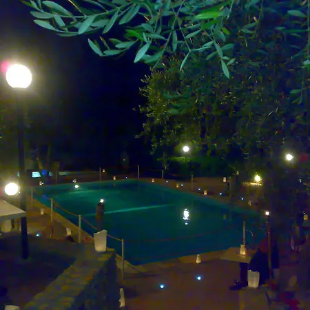 Apart Otel Villaggio Rta Borgoverde 3*